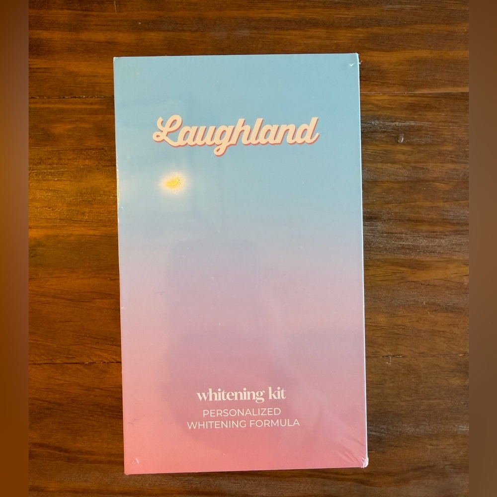 Laughland Whitening Kit